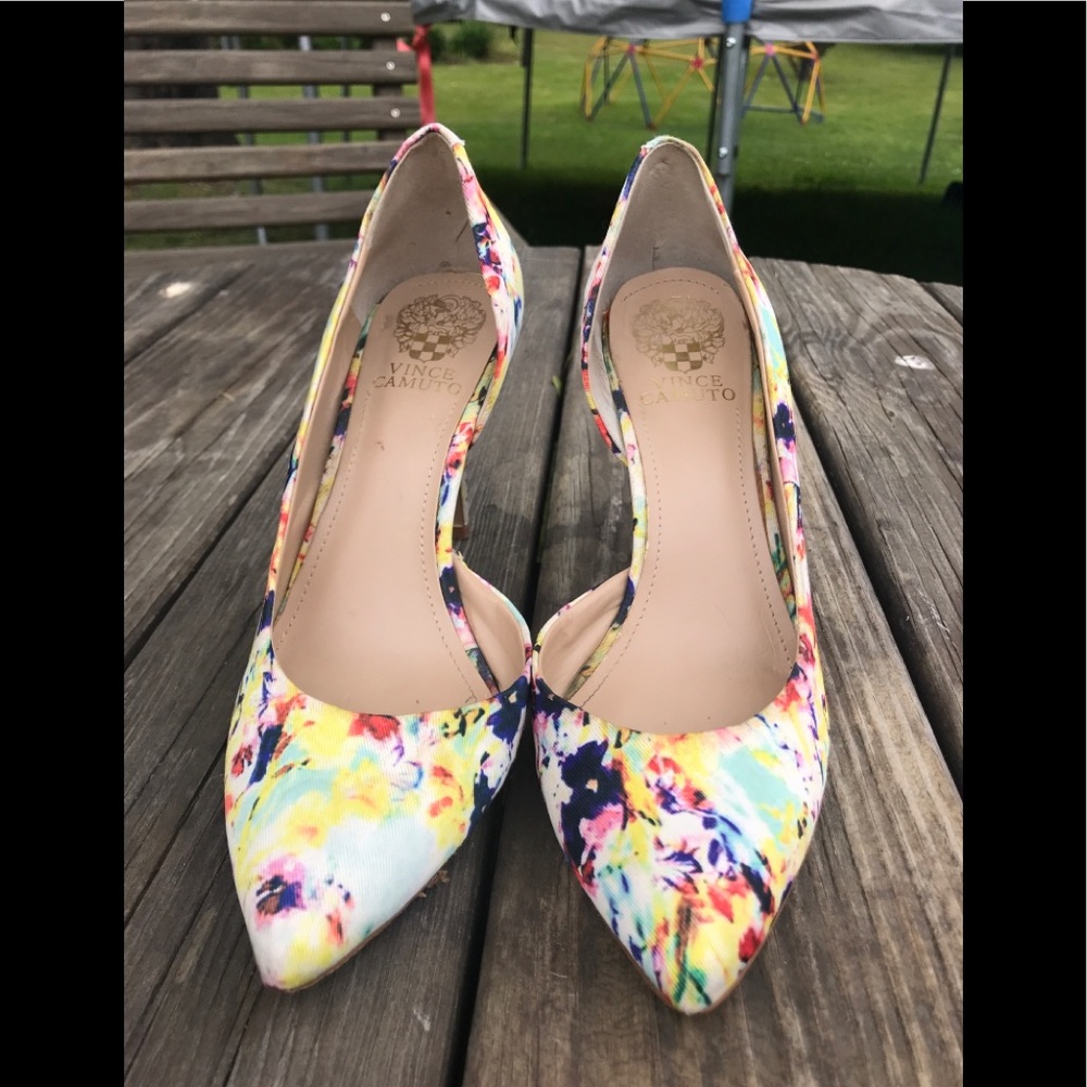 Womens pumps by Vincent Camuto